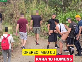 LEVEI 2 AMIGOS HÉTEROS PARA FODER MEU CU EM PÚBLICO, ONDE HOMENS COSTUMAM FAZER CAMINHADA. ENQUANTO CADA UM SE RESERVA PARA COMER MEU CU, UMA PLATEIA DE HOMENS OBSERVA E SE MASTURBAL. thisvid korean gay porn