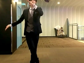 日本のカップルと踊るおじさん gay porn japan outdoor