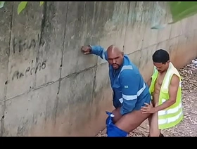 Trabalhadores vão atrás da obra fuder gay china porn twitter