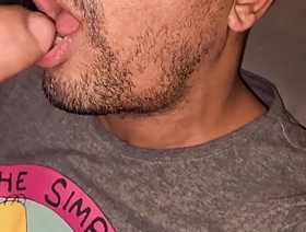 ORGIA COM OS NOVOS VIZINHOS DE CONDOMÍNIO, SEMPRE GOSTOSA ESSAS REUNIÕES ENTRE MACHOS POTÕES - EXCLUSIVOS NO RED. gay porn muscle hot