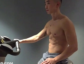 Breeding everyday!️️ Feel interest up be transferred to Fitness! Share and support my accelerate at ⭐️Zai-fitness.com⭐️? gay chinese toilet porn