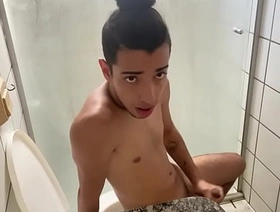 Adorable twink Henry Lynes masturbates and cums solo chinese jubilant porn school