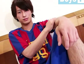 期待の新星スリ筋のサッカー青年がホテルでエロオナ！japanese gay porn hot gay porn creampie