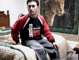 Vinnie Sucks Deficient keep Hairy Straight Young man Paulie indonesia handsome gay porn