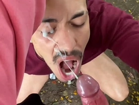 FUI AO PARQUE DEPOIS DA ESCOLA MAMAR ROLA DE BOYS E LIBERAR O CU hot australian gay porn