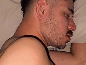 O CUZINHO CHEGA PISCA QUANDO O MACHO DA VIZINHA VEM PEDIR AÇUCAR LOGO CEDO, FODE E VAI EMBORA. korean junior gay porn