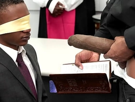 Jesus Christ! Baptist boy Dominic Young comestibles pastor Prince Reign's cock from a holy Bible! Everything is supervised by black priests Brock Johnson with an increment of Mr Cali! japan gay porn twink