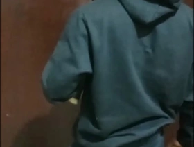 um vândalo pichou minha porta peguei ele e comi o cu dele gay hot house porn