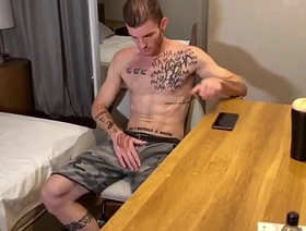 Carmona fodendo o rabao gostoso do gringo Dato Foland sem camisinha sr japan gay porn