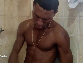 Garotos safados batendo punheta e gozando hot robust gay porn