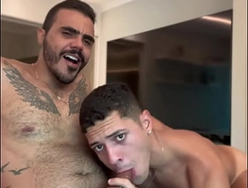 Matando a vontade que estava da rola do Agroboy - Easy hot gay bodybuilder porn