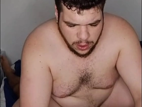 Prévia - As mães saem e os filhos se divertem, Sentando no pau no amiguinho (COMPLETO NO XV In flames E SHEER) sex gay chinese porn