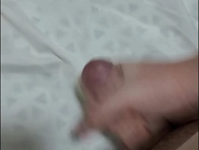 Bi batendo punheta hot brazil merry porn