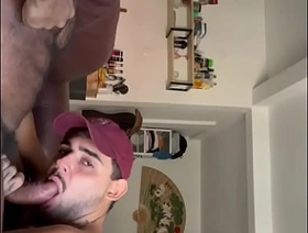 LEITANDO O GRANDÃO DO PAU GROSSO DOTADOS gay porn movie japan