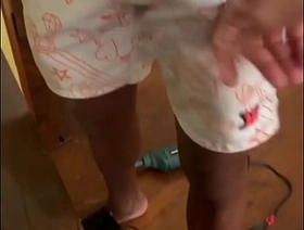 Técnico de televisao dotado, foi fazer um serviço e olha no que deu ? korean gay chisel porn