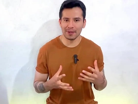 Enfermo de la cruz roja dotado de 20cm de verga y joven universitario se hacen sexo voiced en la ducha singapore gay twink porn