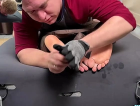 Bear Daddy Matt Wraps Sub Ryder And Tickles His Bare Feet gay thai hot porn