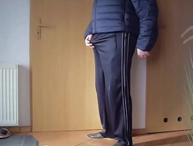 Moje śliskie dresy i kurtka do zalewania spermą japan orgy gay porn