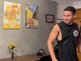 Contratei um assorted pra treinar meu amigo e eu mas ele queria mesmo era fuder. - Bohemian hot gay porn congest