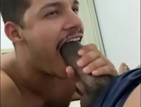 25cm bem GROSSO do Negão, me colocou pra mamar e pra sentar quase não aguento japan hunk joyful porn