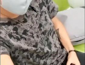 Joven exhibicionista en el vagón del metro en CDMX chinese gay freely porn