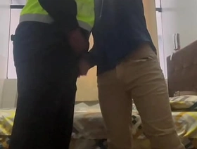 Policia limeño folla a jovencito por el culo korean femboy gay porn
