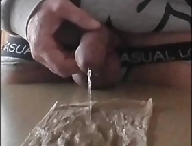 je pisse et me branle avec ma pisse,les couilles nouées not in good un lien, asian chinese gay porn