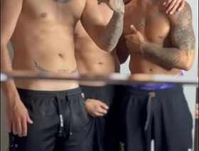 Ganhei 2 rolas de presente no Natal. - Free indian hot gay boys porn