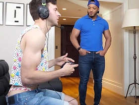 Broke Gaymer Twink Lets Delivery Mendicant Drill His Butthole porn asian gay massage