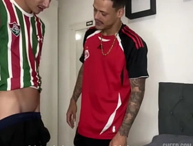 SEXO COM O MACHO DEPOIS DO FUTEBOL hot gay inexact porn