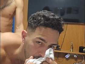 DANDO O CU E CHEIRANDO A CUECA gay porn japan office