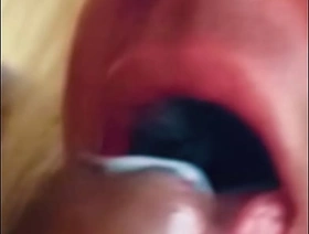 HOT VENEZUELAN  CUMSHOT IN SURFERS MOUTH gay porn japan make less noise