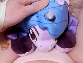 [EroNekoKun] - Cute Boy cum on Face Plush toy Izzy Moonbow from My Liitle Pony hot korean gay porn
