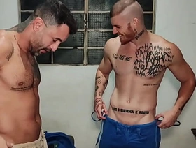 padrasto ensina seu enteado a lutar, e fica com tesao korean merry porn student