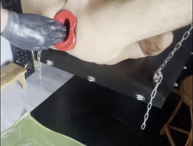 As a result wird Toms Arsch mit dem Pighole geweitet hot gay daddies porn