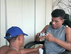 Dando shrew amigo gamer - Free gay porn star hot