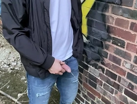 Ich beim Pissen gay asian oil massage porn