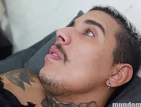 Antes de ir trabalhar, uma foda pra melhorar  dia! merry porn japan cadence