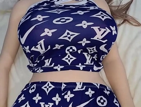 Mi Hermanastra Descansando bien Rica con su Pijama entre Aprovecharme de Ella gay hot porn