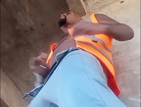 Trabalhador filma se masturbando na obra chinese free gay porn