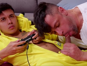 Daddy prefers to play with me gay chinese scat porn