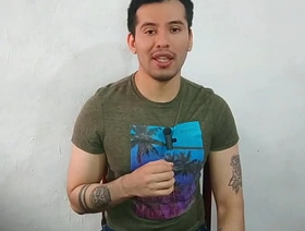 Hombre musculoso albañil vergon de 20cm preña a pelo el culo de un ejecutivo bancario en un cine porno! Relato sexual gay porn asia.