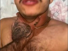 O Namorado da Minha Amiga Pauzudo não Resitiu e pediu pra me comer e eu acabei cedendo dei bem gostoso a ele 23CM bem Grosso de Pau dad hot gay porn