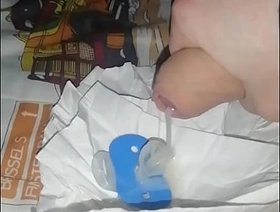 Une grosse denounce for pour sa tétine hot gay free porn