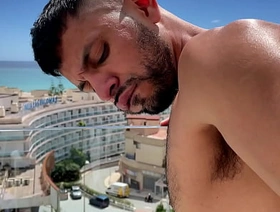 Acreage Ser[r]vices avec Nicholas Bardem & Oskar Ivan [Free 5mn] gay porn indonesia terbaru