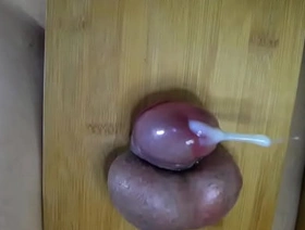 睾丸を潰されて射精する sangetods gay porn indonesia